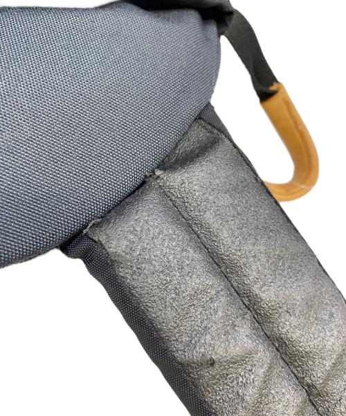 EASTPAK（イーストパック）EASTPAK (イーストパック) CHARI & CO NYC (チャリアンドコーニューヨーク) リュック ネイビーの古着・服飾アイテム