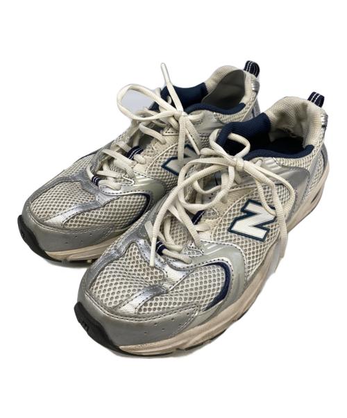 NEW BALANCE（ニューバランス）NEW BALANCE (ニューバランス) スニーカー シルバー×ネイビー サイズ:24.5の古着・服飾アイテム