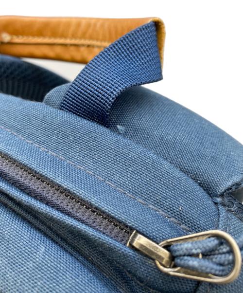 FJALLRAVEN（フェールラーベン）FJALLRAVEN (フェールラーベン) リュック ネイビーの古着・服飾アイテム