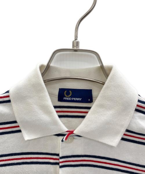 FRED PERRY（フレッドペリー）FRED PERRY (フレッドペリー) ポロシャツ ホワイト サイズ:Sの古着・服飾アイテム