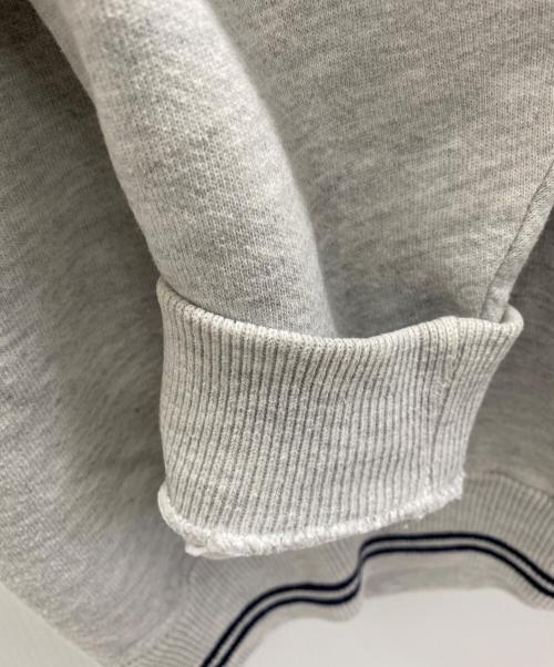 Disney STORE（ディズニーストア）Disney STORE (ディズニーストア) スウェット グレー サイズ:Mediumの古着・服飾アイテム