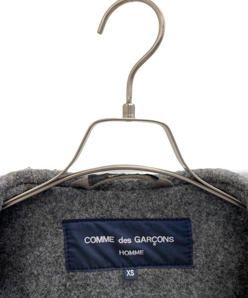 COMME des GARCONS HOMME（コムデギャルソン オム）COMME des GARCONS HOMME (コムデギャルソン オム) Gloverall (グロバーオール) グローバルオール別注ダッフルコート グレー サイズ:XSの古着・服飾アイテム