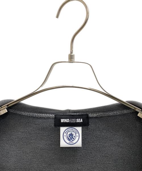 WIND AND SEA（ウィンダンシー）WIND AND SEA (ウィンダンシー) Manchester City (マンチェスター・シティ) 25SS Man City Zip Up Sweatshirt / マンチェスターシティFC / ジップパーカー グレー サイズ:Lの古着・服飾アイテム