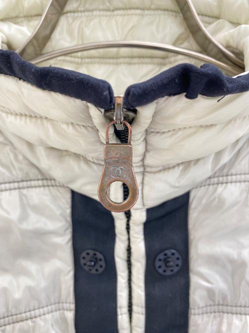 CHANEL（シャネル）CHANEL (シャネル) ココマークボタン付きパデッドジャケット ホワイト サイズ:42の古着・服飾アイテム