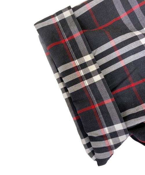 BURBERRY BLACK LABEL（バーバリーブラックレーベル）BURBERRY BLACK LABEL (バーバリーブラックレーベル) 半袖プルオーバーシャツ レッド×ブラック サイズ:3の古着・服飾アイテム