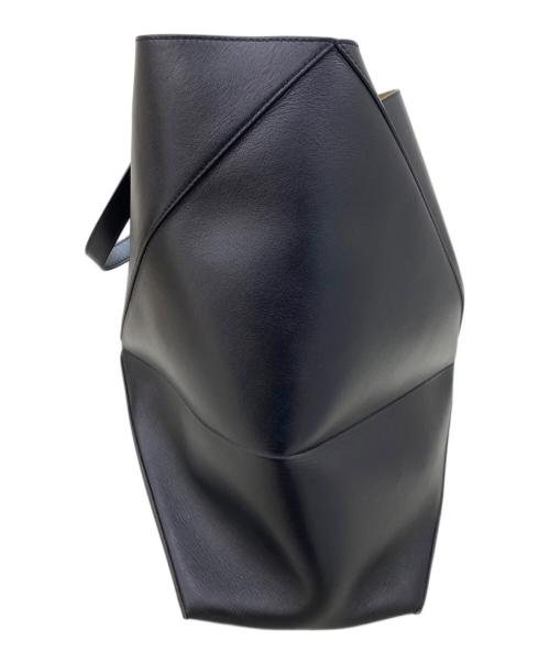 LOEWE（ロエベ）LOEWE (ロエベ) シャイニーカーフ ブラックの古着・服飾アイテム
