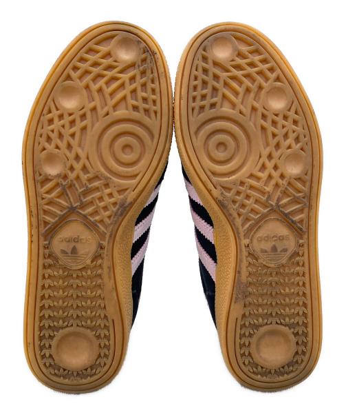 adidas（アディダス）adidas (アディダス) スニーカー ブラック×ピンク サイズ:24cmの古着・服飾アイテム