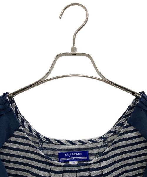 BURBERRY BLUE LABEL（バーバリー ブルー レーベル）BURBERRY BLUE LABEL (バーバリー ブルー レーベル) ノースリーブカットソー グレー×ネイビー サイズ:M (38)の古着・服飾アイテム