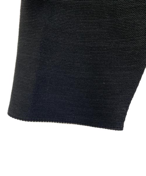 CFCL（シーエフシーエル）CFCL (シーエフシーエル) gather mock neck tee ブラック サイズ:5の古着・服飾アイテム