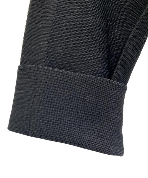 CFCL（シーエフシーエル）CFCL (シーエフシーエル) gather mock neck tee ブラック サイズ:5の古着・服飾アイテム