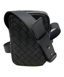 BOTTEGA VENETA（ボッテガベネタ）の古着「イントレチャート・ミニクロスボディバッグ」｜ブラック