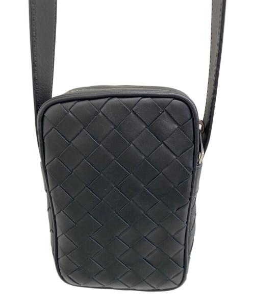 BOTTEGA VENETA（ボッテガベネタ）BOTTEGA VENETA (ボッテガベネタ) イントレチャート・ミニクロスボディバッグ ブラックの古着・服飾アイテム