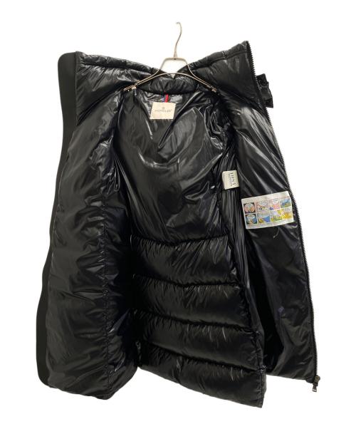 MONCLER（モンクレール）MONCLER (モンクレール) RIBAFUR ブラックの古着・服飾アイテム