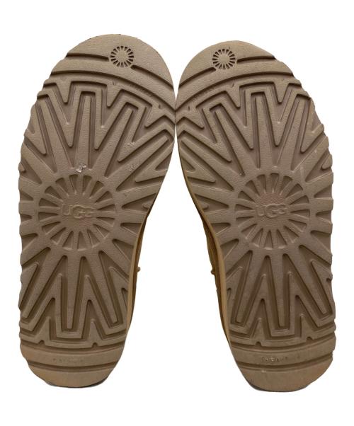 UGG（アグ）UGG (アグ) NEUMEL PLATFORM CHELSEA ベージュ サイズ:24cmの古着・服飾アイテム