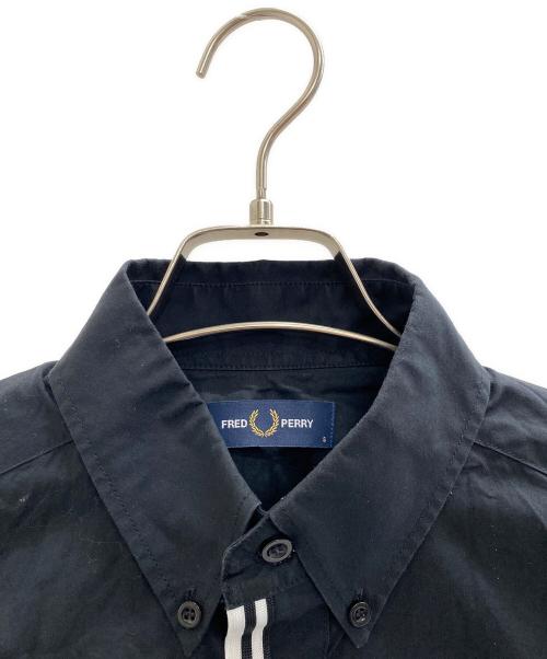 FRED PERRY（フレッドペリー）FRED PERRY (フレッドペリー) 長袖シャツ ブラック サイズ:Sの古着・服飾アイテム