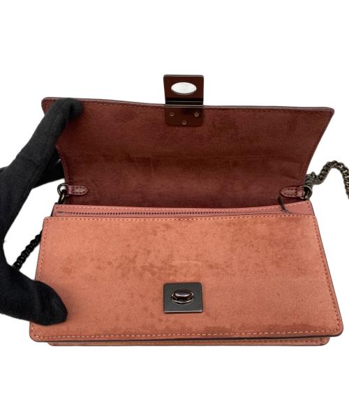 COACH（コーチ）COACH (コーチ) ハットン クラッチ ウィズ キルティング ピンクの古着・服飾アイテム