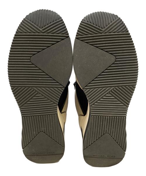 MICHAEL KORS（マイケルコース）MICHAEL KORS (マイケルコース) Georgie Wedge Trainer（ジョージー ウェッジ トレーナー） ベージュ×ブラック サイズ:7.5Mの古着・服飾アイテム