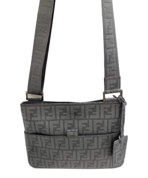 FENDI（フェンディ）FENDI (フェンディ) ショルダーバッグ グレーの古着・服飾アイテム