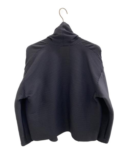 ISSEY MIYAKE（イッセイミヤケ）ISSEY MIYAKE (イッセイミヤケ) ドレープ プリーツ カーディガン ブラック サイズ:2の古着・服飾アイテム