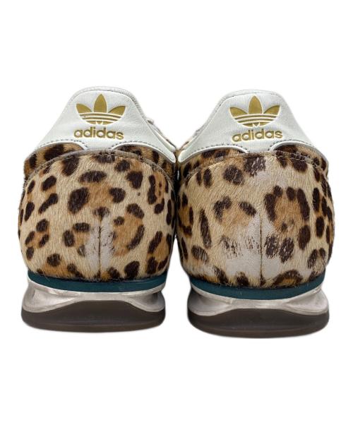 adidas（アディダス）adidas (アディダス) スニーカー カーキ サイズ:23cmの古着・服飾アイテム