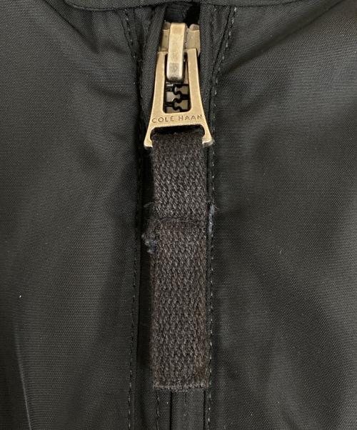 COLE HAAN（コールハーン）COLE HAAN (コールハーン) ナイロンジップスタンドカラージャケット ブラック サイズ:Lの古着・服飾アイテム