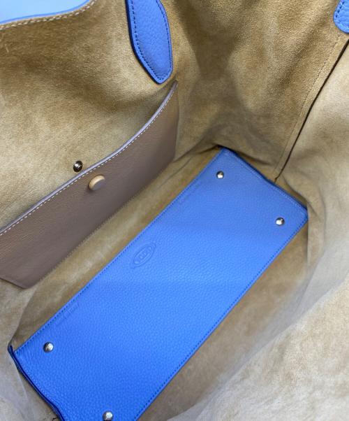 TOD'S（トッズ）TOD'S (トッズ) リバーシブルトート スカイブルー×ベージュの古着・服飾アイテム