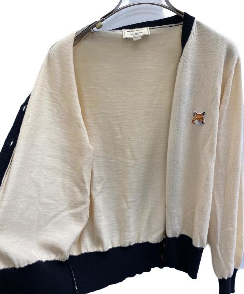 maison kitsune（メゾンキツネ）maison kitsune (メゾンキツネ) ウール ロゴ刺しゅう クルーネックカーディガン ベージュ×ブラック サイズ:Freeの古着・服飾アイテム
