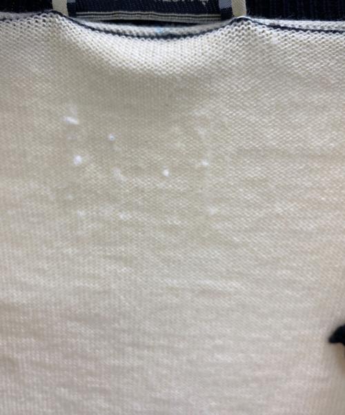 maison kitsune（メゾンキツネ）maison kitsune (メゾンキツネ) ウール ロゴ刺しゅう クルーネックカーディガン ベージュ×ブラック サイズ:Freeの古着・服飾アイテム