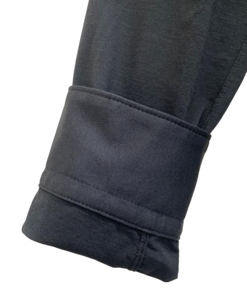 movb（モーヴ）movb (モーヴ) ジャストフィットセミレギュラーカラーシャツ ブラック サイズ:50（L）の古着・服飾アイテム