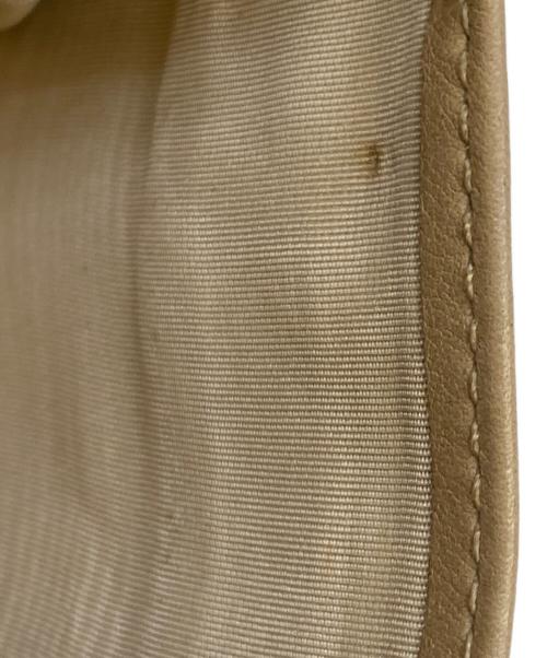 CHANEL（シャネル）CHANEL (シャネル) 2つ折り財布 オレンジの古着・服飾アイテム