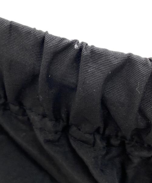 HIDE AND SEEK（ハイドアンドシーク）HIDE AND SEEK (ハイドアンドシーク) Nylon 6P Track Pant ブラック サイズ:Mの古着・服飾アイテム