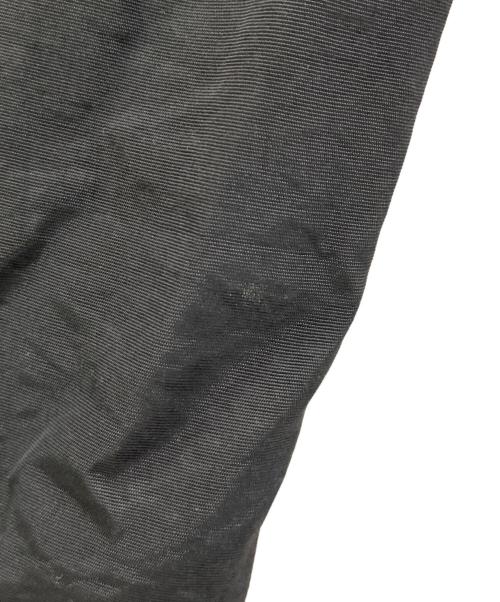 HIDE AND SEEK（ハイドアンドシーク）HIDE AND SEEK (ハイドアンドシーク) Nylon 6P Track Pant ブラック サイズ:Mの古着・服飾アイテム