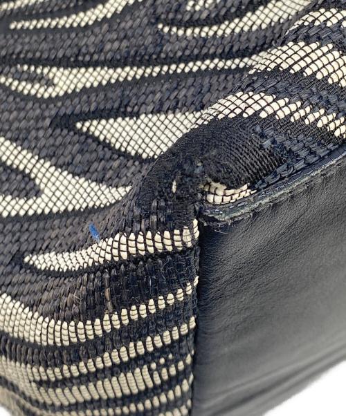 JIMMY CHOO（ジミーチュウ）JIMMY CHOO (ジミーチュウ) SASHA/S（サシャ スモールサイズ） ブラック×ホワイト系の古着・服飾アイテム