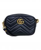GUCCIグッチ）の古着「GGマーモント キルティング ミニバッグ / スモールカメラバッグ」｜ブラック