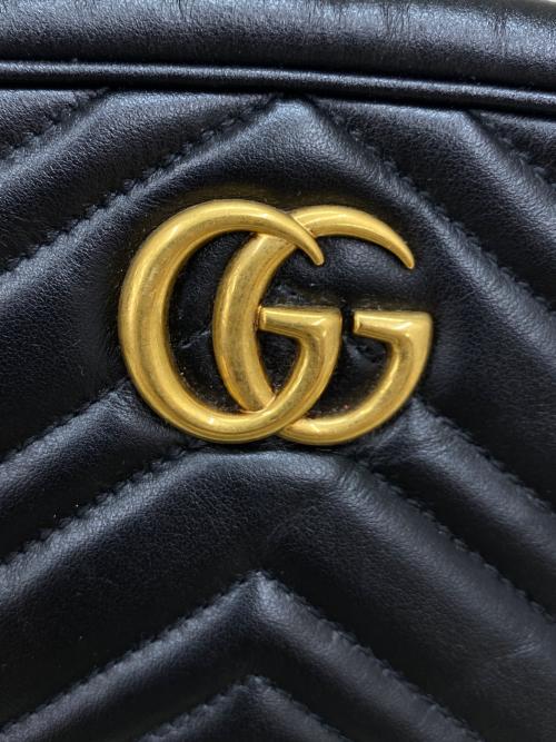 GUCCI（グッチ）GUCCI (グッチ) GGマーモント キルティング ミニバッグ / スモールカメラバッグ ブラックの古着・服飾アイテム