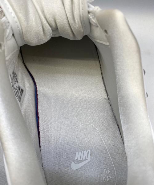 NIKE（ナイキ）NIKE (ナイキ) ローカットスニーカー ホワイト サイズ:27の古着・服飾アイテム