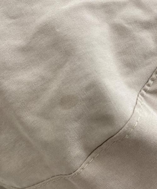 WOOLRICH（ウールリッチ）WOOLRICH (ウールリッチ) ダウンジャケット ベージュ サイズ:XLの古着・服飾アイテム