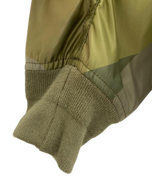 sacai（サカイ）sacai (サカイ) KAWS (カウズ) MA-1 ブルゾン / ボンバージャケット グリーン サイズ:3 未使用品の古着・服飾アイテム