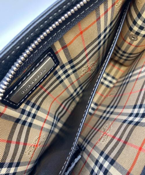 BURBERRY（バーバリー）BURBERRY (バーバリー) クラッチバッグ ブラックの古着・服飾アイテム