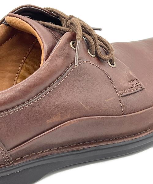 CLARKS（クラークス）CLARKS (クラークス) シューズ ブラウン サイズ:25.5の古着・服飾アイテム
