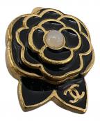 CHANELシャネル）の古着「イヤリング　カメリア」｜ブラック