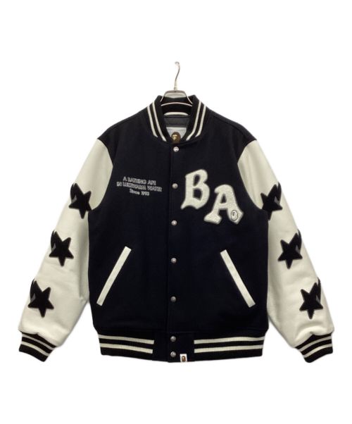 A BATHING APE（ア ベイシング エイプ）A BATHING APE (アベイシングエイプ) スタジャン ブラック×ホワイト サイズ:XLの古着・服飾アイテム