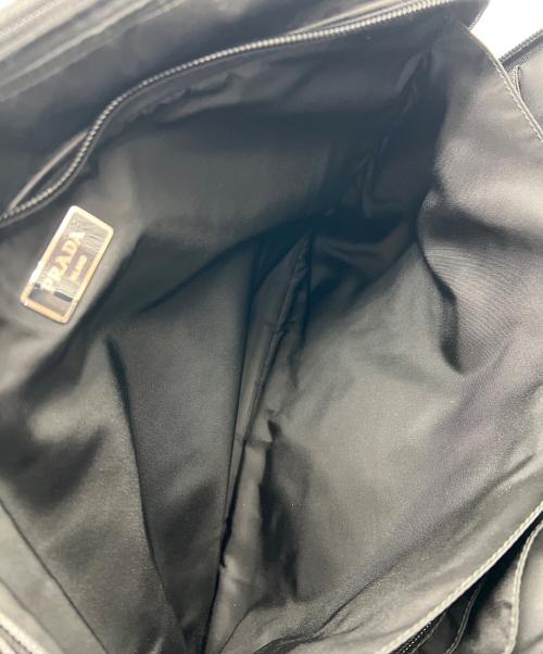 PRADA（プラダ）PRADA (プラダ) ブリーフケース ブラックの古着・服飾アイテム