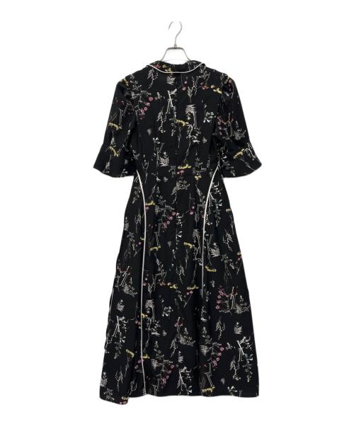 Snidel（スナイデル）Snidel (スナイデル) パイピングデザインプリントワンピース ブラックの古着・服飾アイテム