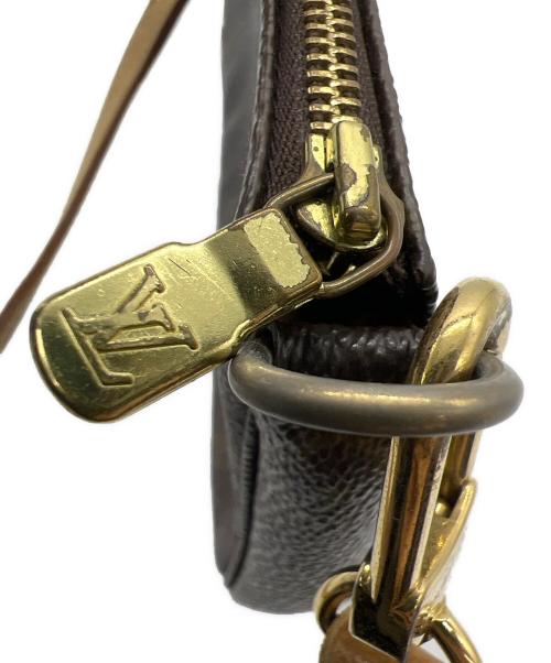 LOUIS VUITTON（ルイ ヴィトン）LOUIS VUITTON (ルイ ヴィトン) ショルダーポーチ ポシェット・アクセソワール  モノグラムの古着・服飾アイテム