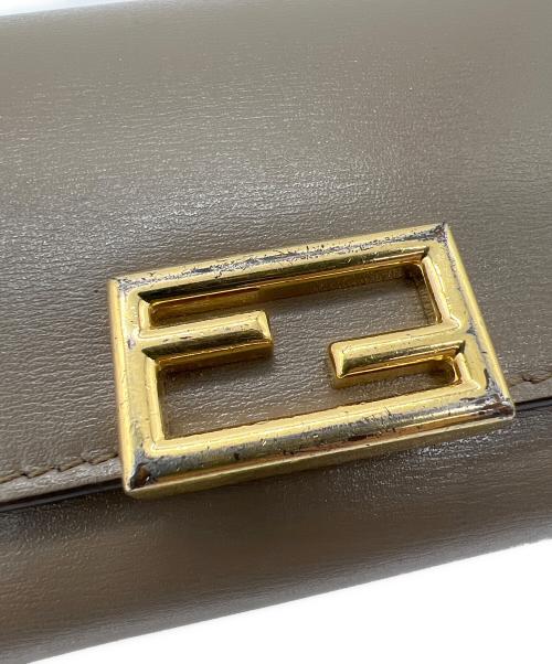 FENDI（フェンディ）FENDI (フェンディ) コンチネンタルウォレット ブラウンの古着・服飾アイテム
