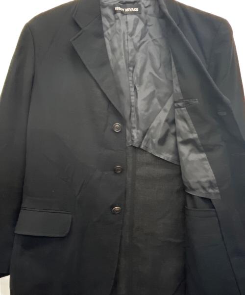 ISSEY MIYAKE（イッセイミヤケ）ISSEY MIYAKE (イッセイミヤケ) テーラードジャケット ブラック サイズ:4の古着・服飾アイテム