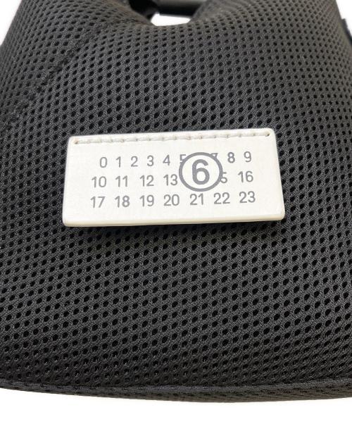 MM6 Maison Margiela（エムエムシックスメゾンマルジェラ）MM6 Maison Margiela (エムエムシックスメゾンマルジェラ) メッシュ クロスボディバッグ ブラックの古着・服飾アイテム