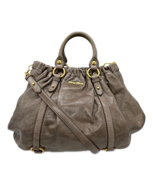 MIU MIU（ミュウミュウ）MIU MIU (ミュウミュウ) ヴィッテロリュクス グレーの古着・服飾アイテム