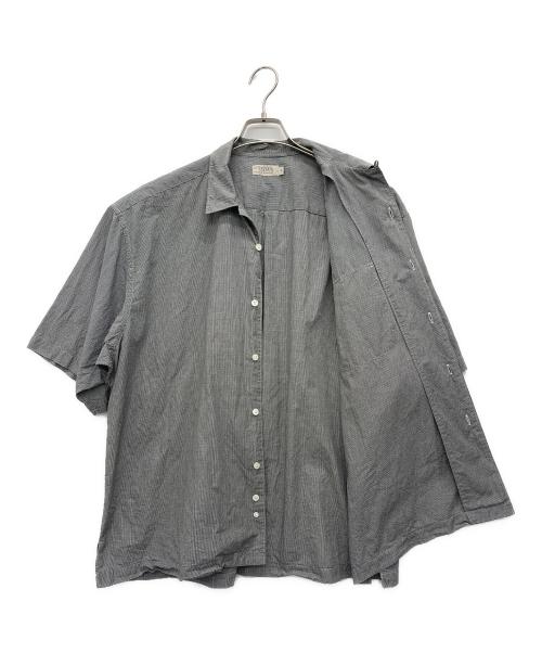 SEDAN ALL-PURPOSE（セダンオールパーパス）SEDAN ALL-PURPOSE (セダンオールパーパス) 半袖シャツ グレー サイズ:XLの古着・服飾アイテム